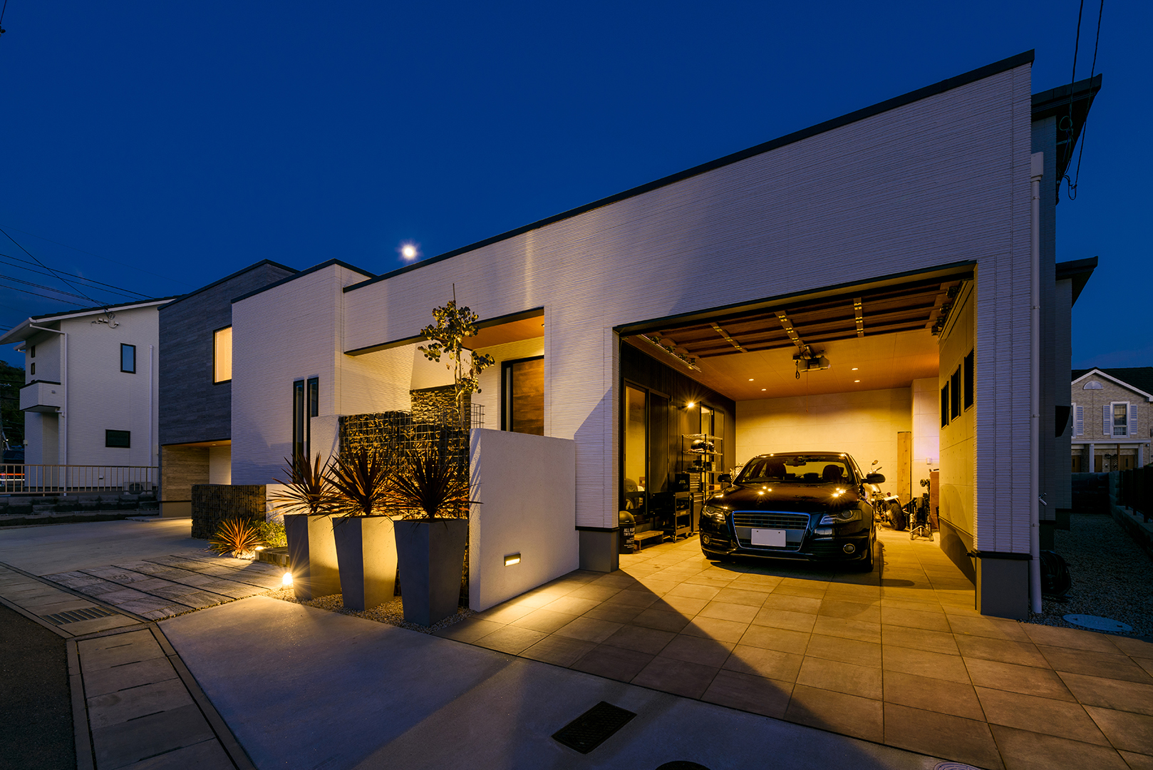 ビルトインガレージとは?メリット・デメリット、失敗例から学ぶ注意点も紹介